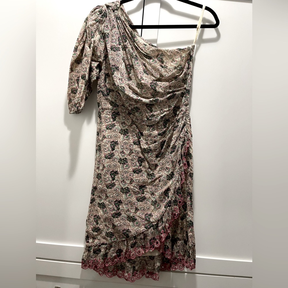 This is a beautiful dress! Where it it casually or dress it up!